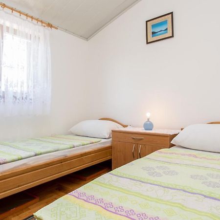 Apartment Branko Šilo Chambre photo