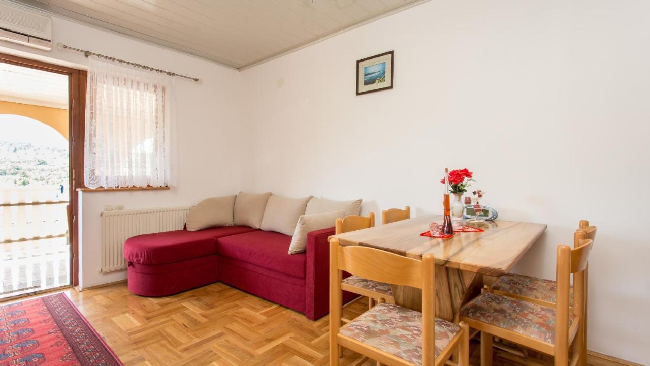 Apartment Branko Šilo Chambre photo