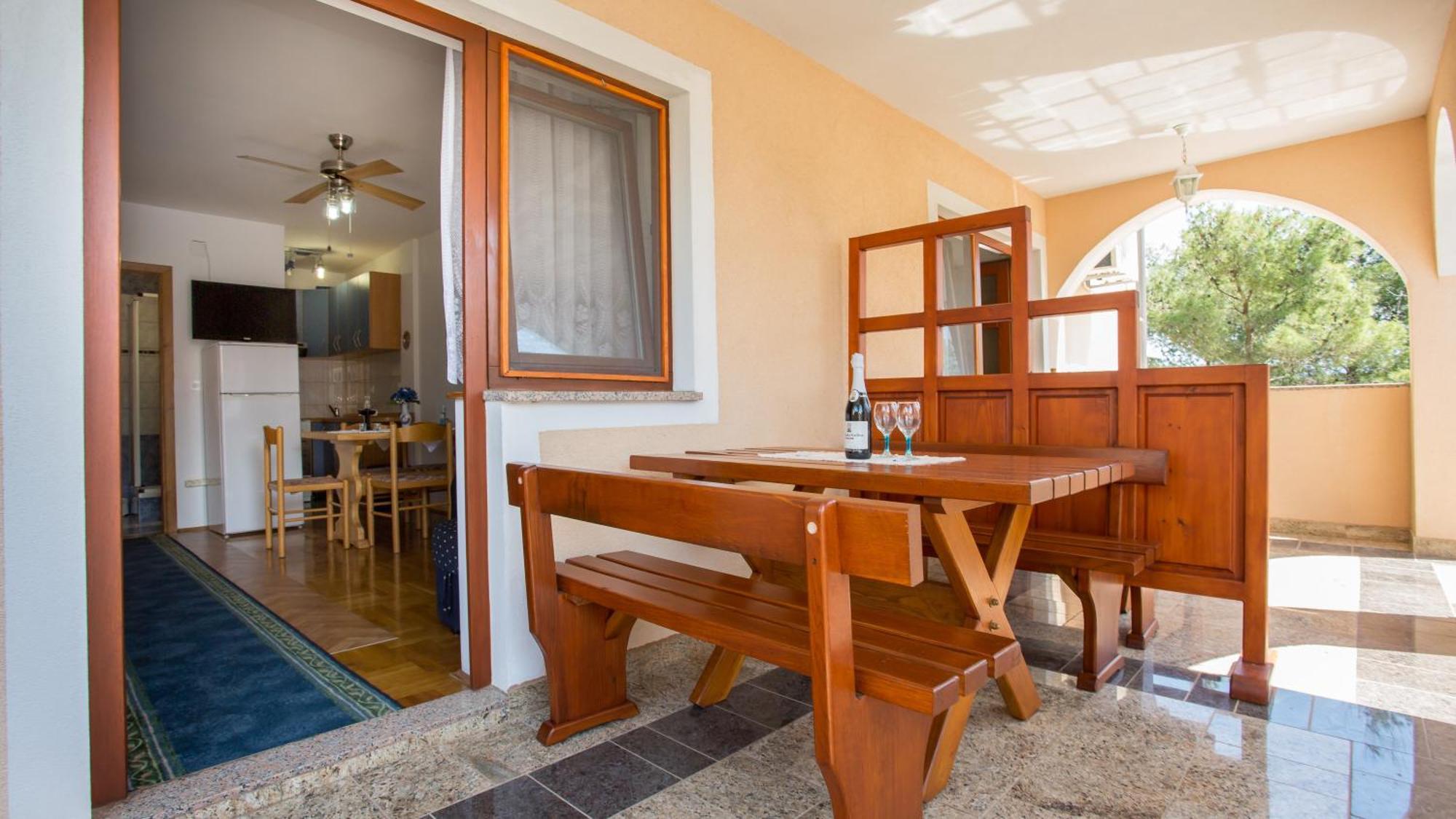 Apartment Branko Šilo Chambre photo